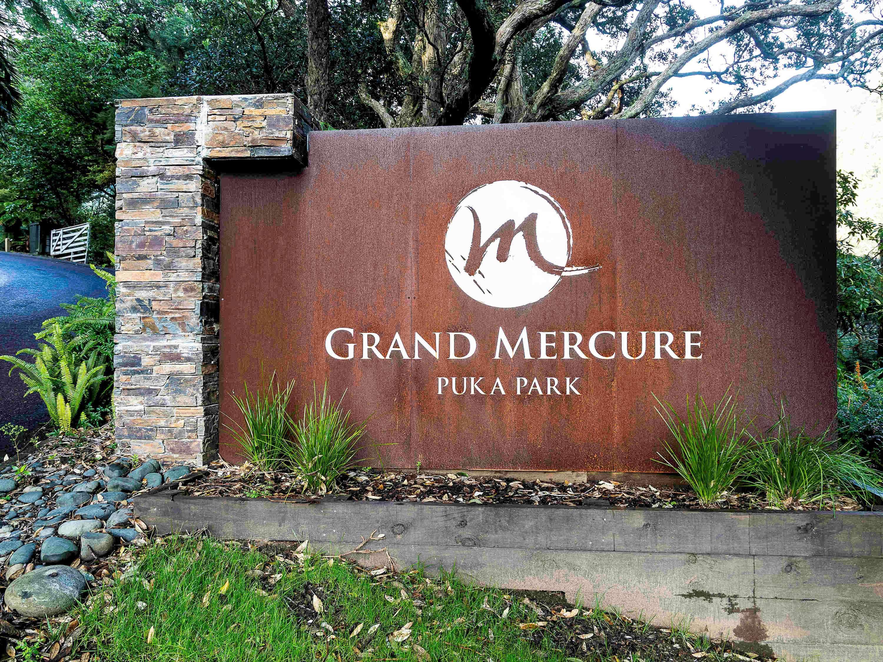 פאוונואי Grand Mercure Puka Park Resort מראה חיצוני תמונה